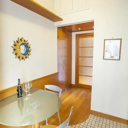 Skyline By Comorooms *