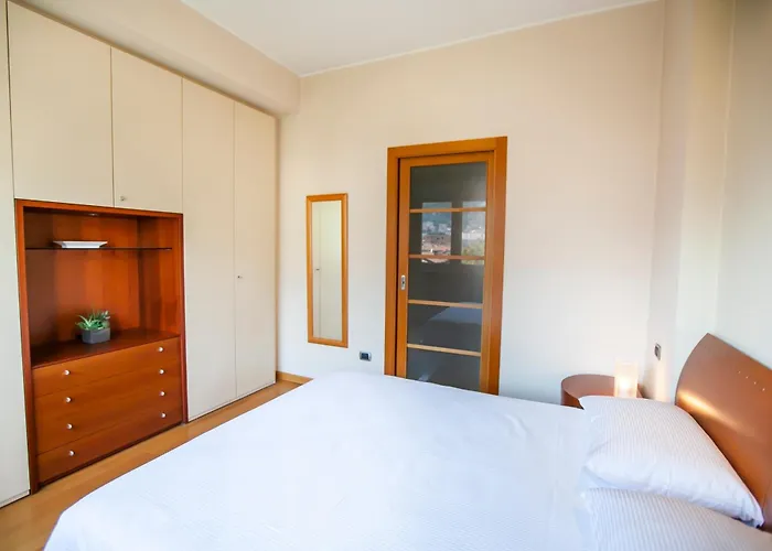 Skyline By Comorooms * Como