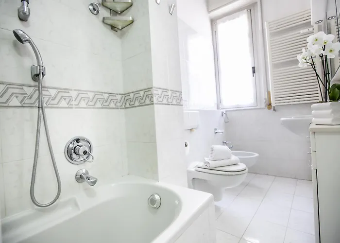 Skyline By Comorooms