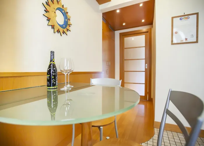 Skyline By Comorooms