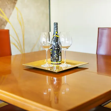 Apartment Skyline By Comorooms