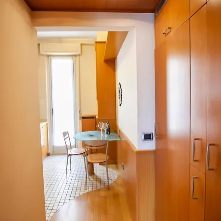 Skyline By Comorooms Apartment *